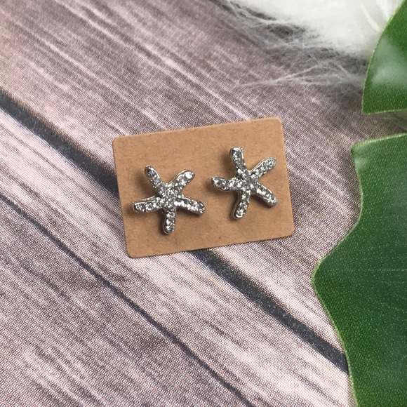 🌼 New! Silver Finish Starfish Diamond Earrings - Picture 1 of 5